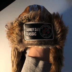 VINTAGE GONGSHOW HAT